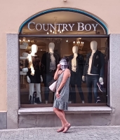 242_country-bpoy.jpg